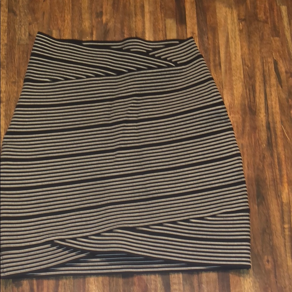 BCBGMAXAZRIA bandage skirt